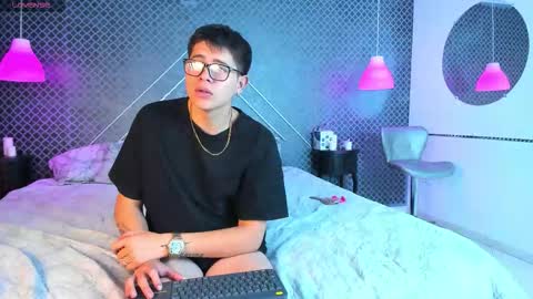 Evie  Denm online show from 02.20.26