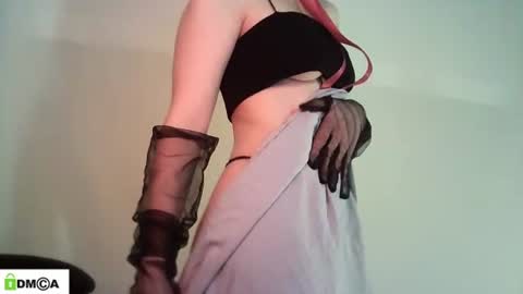 Renesme White Im here from Monday to Friday online show from 06.16.26