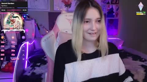 Evie online show from 12.23.24