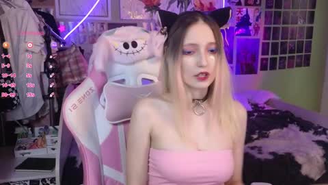 Evie online show from 02.22.25