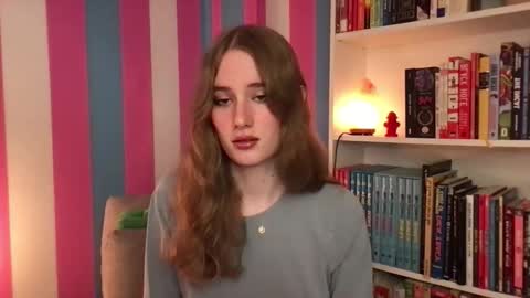 Evie3 online show from 10.22.25