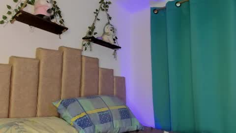 Ivi Alejandra  online show from 05.21.26