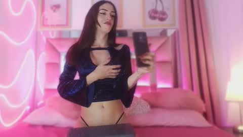 Annie online show from 11.15.25