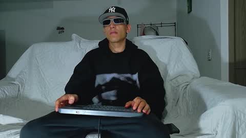 evil_boss1 online show from 04.25.26