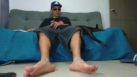 evil_boss1 online show from 05.12.26