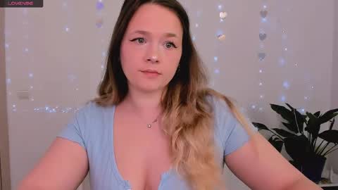 Snapshot of evilla_brill chatting on 04.26.26 evilla_brill online show from 04.26.26