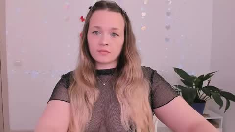 Snapshot of evilla_brill chatting on 05.08.26 evilla_brill online show from 05.08.26