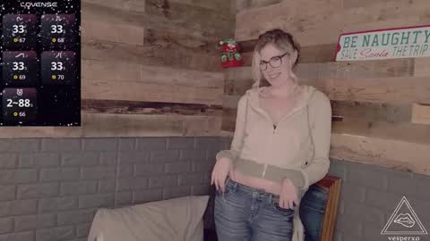 Snapshot of evilvillainess chatting on 12.05.25 Vesper - online show from 12.05.25