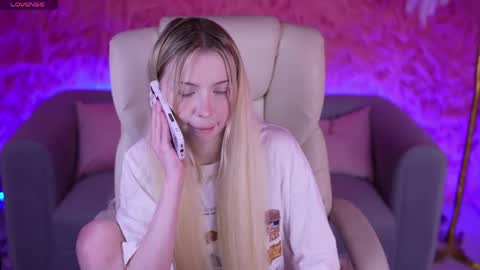 Eva online show from 04.10.26