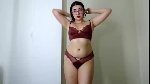 Evolet online show from 12.16.25