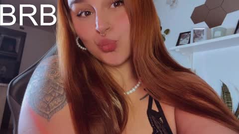 Snapshot of evy_orange1 chatting on 05.27.26 EVY online show from 05.27.26
