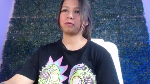 Snapshot of evybubbles_ chatting on 04.24.26 Im Evy online show from 04.24.26