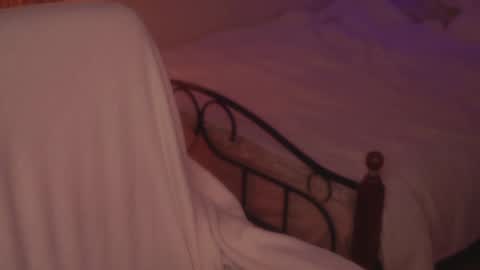 Snapshot of ex_angel chatting on 12.10.24 Alyson online show from 12.10.24