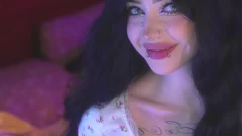 Snapshot of ex_angel chatting on 01.08.26 Alyson online show from 01.08.26