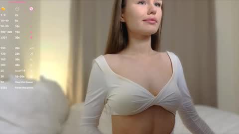 Snapshot of exclusive_model_ chatting on 03.09.25 Angel online show from 03.09.25