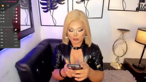 Lindsay online show from 06.10.26