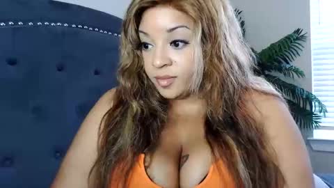 Snapshot of exoticempress18 chatting on 05.28.26 Paris online show from 05.28.26