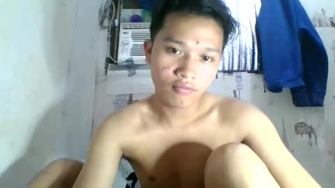 Snapshot of exotichugecock chatting on 12.20.24 Jan online show from 12.20.24