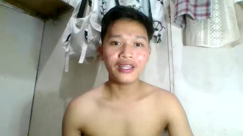 Snapshot of exotichugecock chatting on 12.26.24 Jan online show from 12.26.24