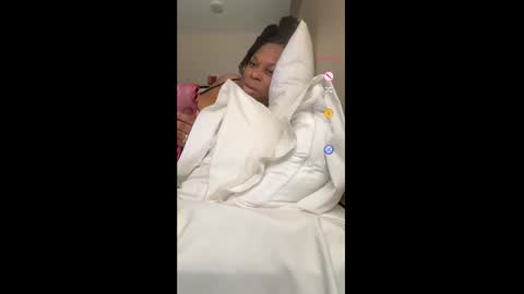 Snapshot of exotiiccmonroe1 chatting on 09.29.25 exotiiccmonroe1 online show from 09.29.25