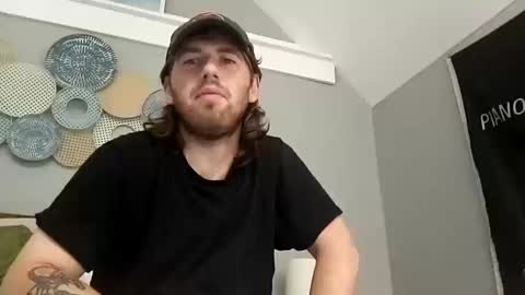 Snapshot of explosive_andyy chatting on 10.13.25 Explosivee andyy online show from 10.13.25