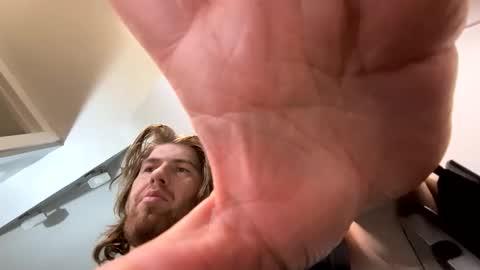 Snapshot of explosive_andyy chatting on 11.30.25 Explosivee andyy online show from 11.30.25