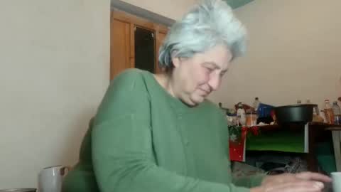 Snapshot of exquisitemature chatting on 01.12.25 ExquisiteMature online show from 01.12.25