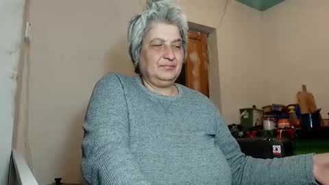 Snapshot of exquisitemature chatting on 02.15.25 ExquisiteMature online show from 02.15.25