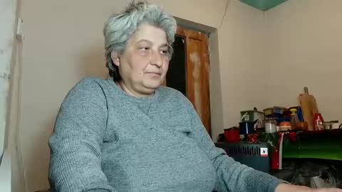 Snapshot of exquisitemature chatting on 02.15.25 ExquisiteMature online show from 02.15.25