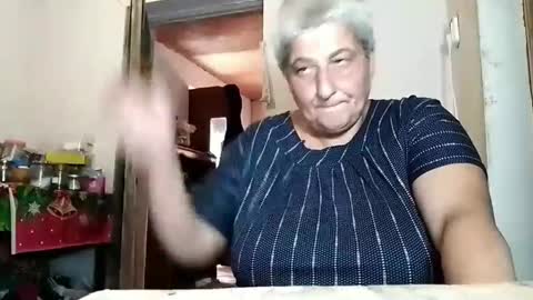 Snapshot of exquisitemature chatting on 09.24.25 ExquisiteMature online show from 09.24.25