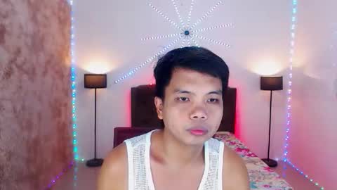 Snapshot of extraservice69menx chatting on 02.08.26 JOHNDAVE online show from 02.08.26