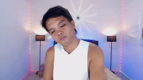 Snapshot of extraservice69menx chatting on 02.10.26 JOHNDAVE online show from 02.10.26