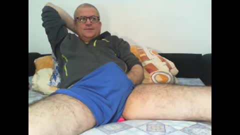 Snapshot of eyes12 chatting on 02.12.26 GEORGE online show from 02.12.26