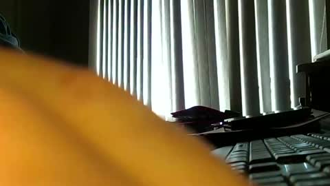 Snapshot of eyesight98 chatting on 11.25.25 eyesight98 online show from 11.25.25