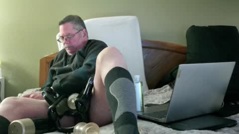 Eyeswideshut63 online show from 12.19.24