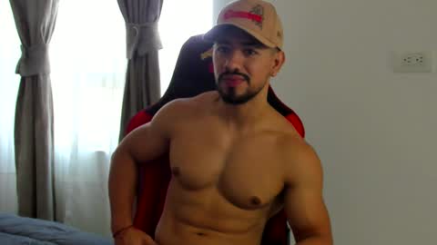 Snapshot of ezzio_scolaro chatting on 09.23.25 Ezzio Scolaro online show from 09.23.25