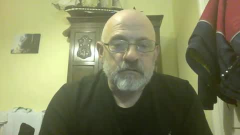 Snapshot of f1zzeek chatting on 04.24.26 f1zzeek online show from 04.24.26