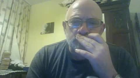 Snapshot of f1zzeek chatting on 05.03.26 f1zzeek online show from 05.03.26