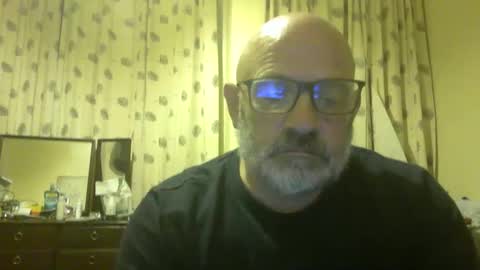 Snapshot of f1zzeek chatting on 05.17.26 f1zzeek online show from 05.17.26