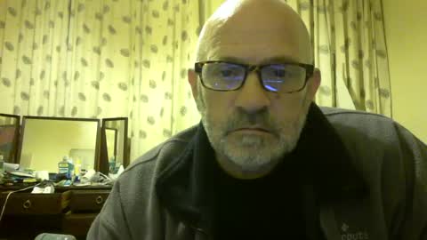 Snapshot of f1zzeek chatting on 06.11.26 f1zzeek online show from 06.11.26