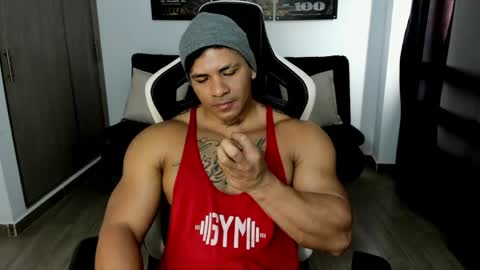 Snapshot of fabian_arango chatting on 05.13.26 Fabian arango online show from 05.13.26