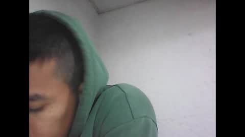 Snapshot of fabiar11 chatting on 05.14.26 R online show from 05.14.26