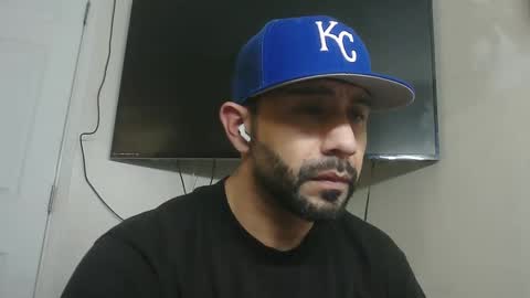 Snapshot of faded805 chatting on 12.27.24 Mark online show from 12.27.24