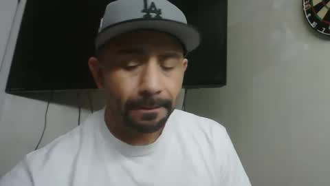 Snapshot of faded805 chatting on 02.01.25 Mark online show from 02.01.25