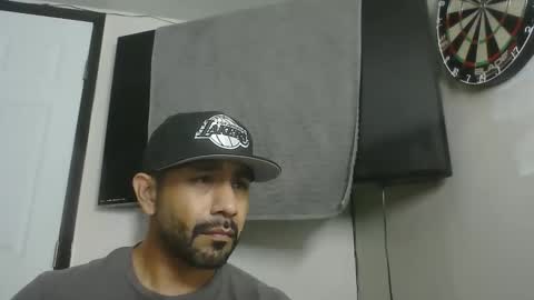 Snapshot of faded805 chatting on 11.11.25 Mark online show from 11.11.25