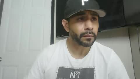 Snapshot of faded805 chatting on 11.14.25 Mark online show from 11.14.25