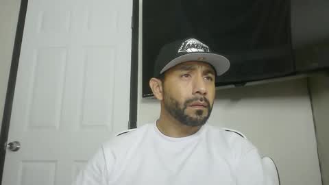 Snapshot of faded805 chatting on 11.17.25 Mark online show from 11.17.25