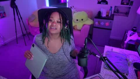 Snapshot of faeryaisha chatting on 03.07.25 aisha online show from 03.07.25