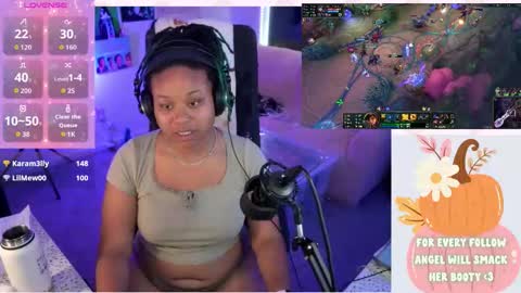 Snapshot of faeryaisha chatting on 10.11.25 aisha online show from 10.11.25