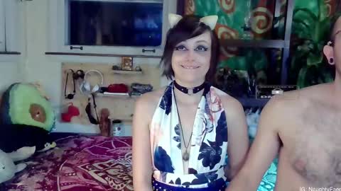 Snapshot of faewildflower chatting on 11.29.25 faewildflower online show from 11.29.25